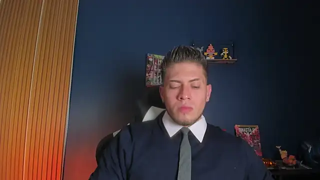 SebastianMaximoff  online show from July 17, 2026, 7:33 pm