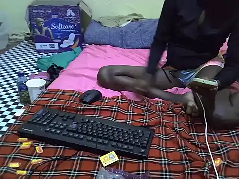 precious035 online show from February 14, 2026, 1:06 am