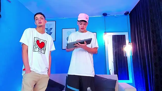 Snapshot of KingOfHeavens_2 chatting on February 17, 2026, 10:51 pm KingOfHeavens 2 online show from February 17, 2026, 10:51 pm