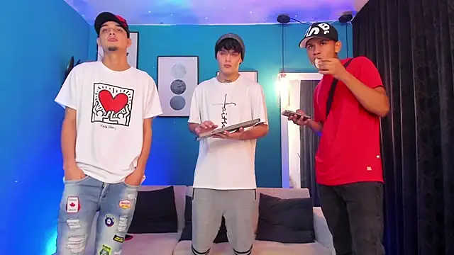 Snapshot of KingOfHeavens_2 chatting on February 12, 2026, 6:24 am KingOfHeavens 2 online show from February 12, 2026, 6:24 am