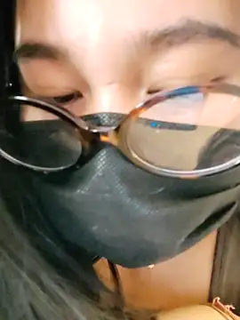 Snapshot of mini27mimi chatting on May 26, 2026, 9:35 pm mini27mimi online show from May 26, 2026, 9:35 pm