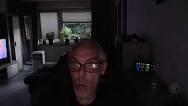 Snapshot of KoelnKoeln chatting on July 2, 2026, 7:42 pm KoelnKoeln online show from July 2, 2026, 7:42 pm