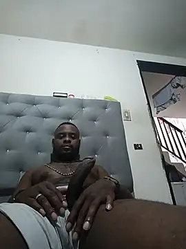 Snapshot of Tuverdugo12 chatting on February 6, 2026, 5:53 pm Tuverdugo12 online show from February 6, 2026, 5:53 pm