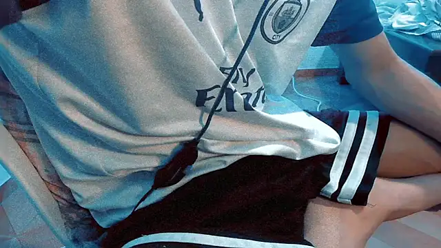 Snapshot of Evansx7 chatting on February 28, 2026, 8:41 pm Evansx7 online show from February 28, 2026, 8:41 pm