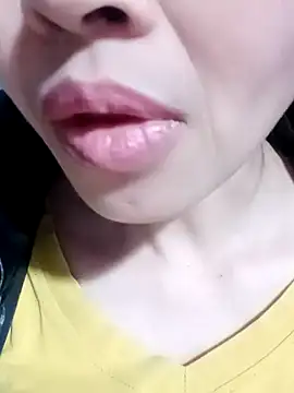 Snapshot of Hana-love2026 chatting on February 1, 2026, 1:42 pm Hana-love2026 online show from February 1, 2026, 1:42 pm