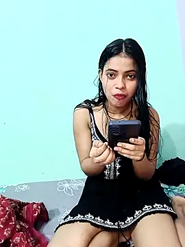 Snapshot of 18_year_old_girl chatting on April 25, 2026, 4:04 am 18 year old girl online show from April 25, 2026, 4:04 am