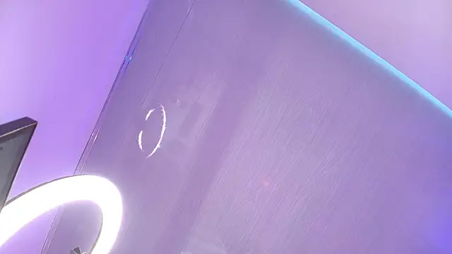 Madame scarlett online show from April 14, 2026, 11:26 am