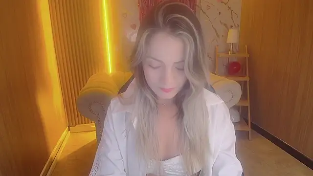 Snapshot of sofia_nova_tf chatting on February 19, 2026, 1:30 pm sofia nova tf online show from February 19, 2026, 1:30 pm