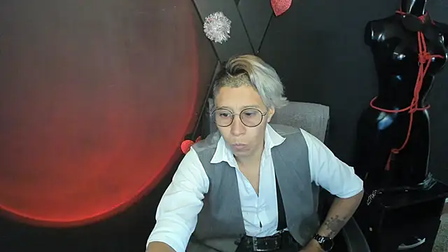 Snapshot of Kali_Panther chatting on February 10, 2026, 1:43 pm Kali Panther online show from February 10, 2026, 1:43 pm