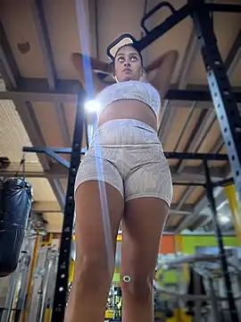 LunaHeat online show from February 19, 2026, 3:09 pm