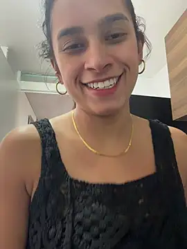 LunaHeat online show from April 6, 2026, 5:36 pm