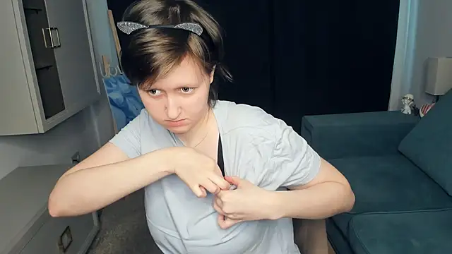 CarenSamele online show from February 17, 2026, 12:13 pm