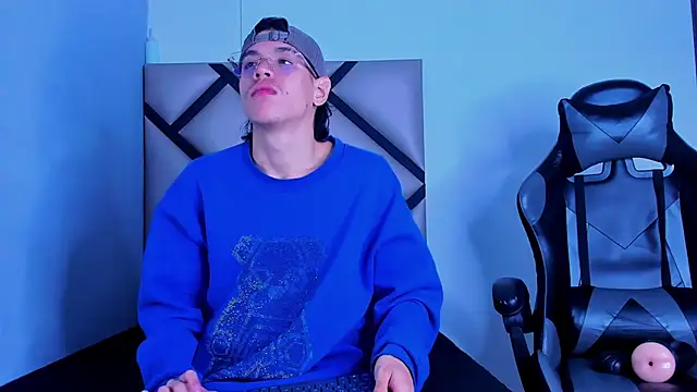 Snapshot of Bennet-Gray chatting on February 27, 2026, 4:34 am Bennet-Gray online show from February 27, 2026, 4:34 am