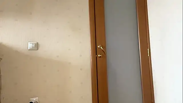 AlisaArata online show from February 25, 2026, 6:57 am