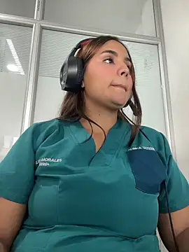 Noa Harper- online show from April 16, 2026, 9:39 pm