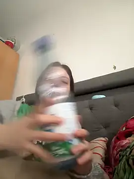 Snapshot of SofieKayla chatting on February 9, 2026, 10:35 am SofieKayla online show from February 9, 2026, 10:35 am