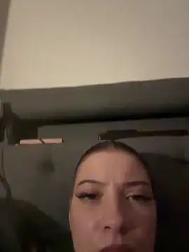 Snapshot of SofieKayla chatting on February 7, 2026, 7:11 pm SofieKayla online show from February 7, 2026, 7:11 pm