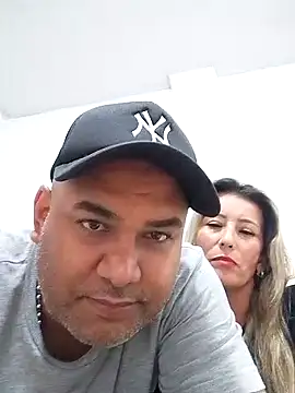 wessAndSandri online show from February 9, 2026, 8:07 pm