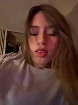 romyamo online show from April 16, 2026, 10:27 am