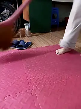 Snapshot of Tulip_ii chatting on February 7, 2026, 3:47 am Tulip ii online show from February 7, 2026, 3:47 am