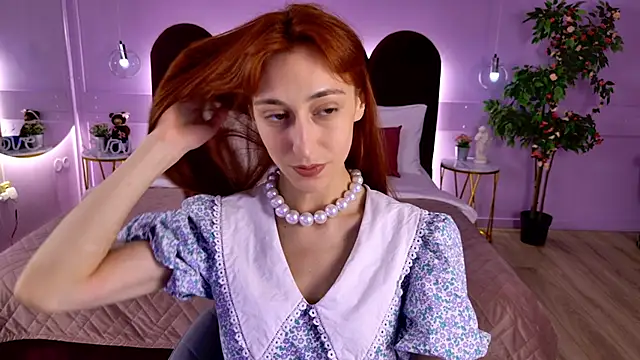LeyaAtwood online show from May 11, 2026, 4:04 pm