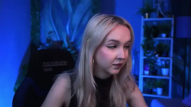 MaoqiBeverly online show from February 23, 2026, 5:46 pm