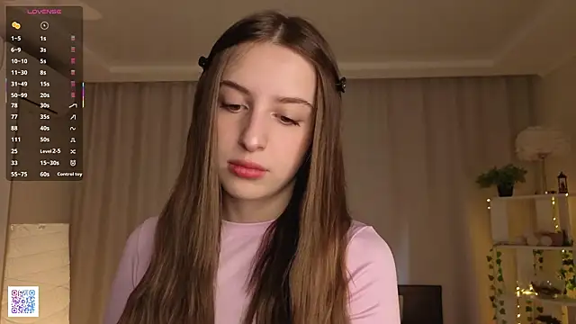 LeanneDinkle online show from March 10, 2026, 4:27 am