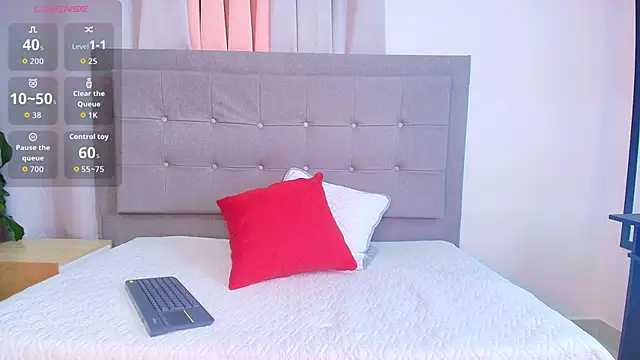 Karla 94 online show from February 24, 2026, 4:02 am