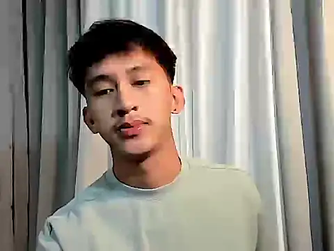  andrie69  online show from April 18, 2026, 11:45 am