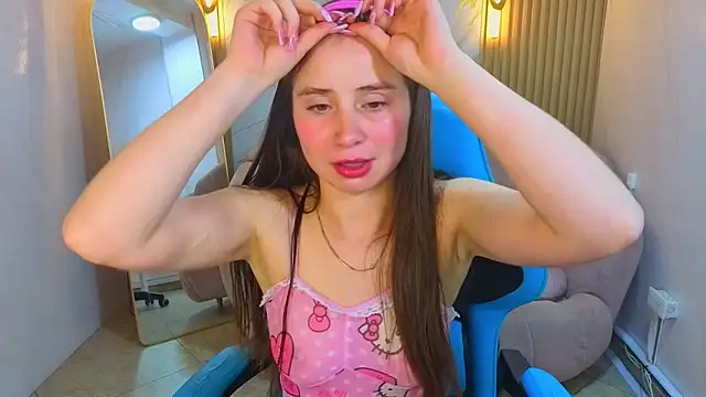 Ariana18 b online show from March 26, 2026, 12:47 pm