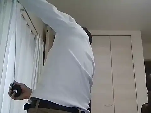 K0U-123 online show from April 9, 2026, 11:44 pm