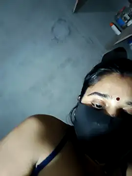 Sexy khushi19 online show from April 8, 2026, 10:33 pm