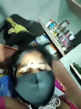 Sexy khushi19 online show from April 12, 2026, 10:57 pm