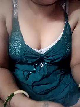 Snapshot of Annuhot143 chatting on February 15, 2026, 8:24 am Annuhot143 online show from February 15, 2026, 8:24 am