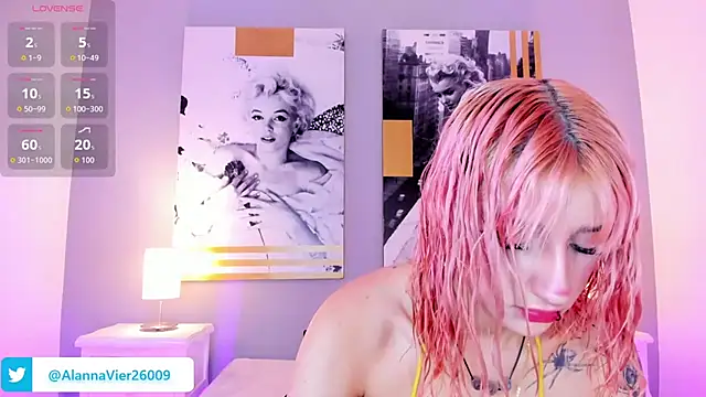 Snapshot of AlannaViera chatting on June 25, 2026, 11:48 am AlannaViera online show from June 25, 2026, 11:48 am