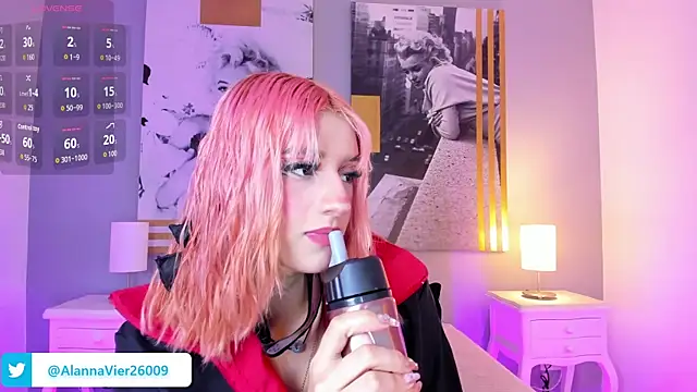 Snapshot of AlannaViera chatting on June 21, 2026, 12:55 pm AlannaViera online show from June 21, 2026, 12:55 pm