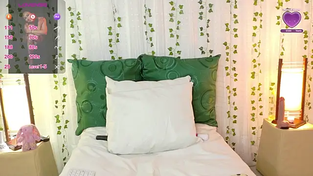 Alice-Lamore online show from March 29, 2026, 12:51 pm