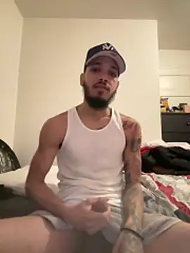 Snapshot of EnanoVerga chatting on February 25, 2026, 1:22 pm EnanoVerga online show from February 25, 2026, 1:22 pm