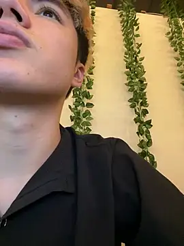 AlexanderCollman2 online show from July 23, 2026, 2:31 am