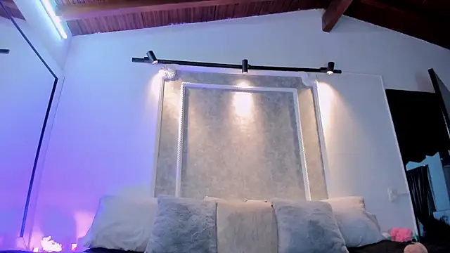 celestesun23 online show from February 26, 2026, 12:10 am