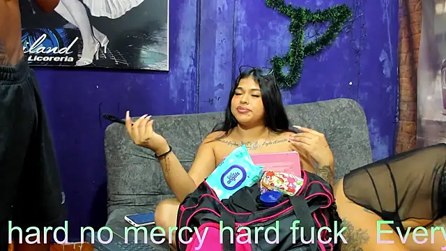 Snapshot of Hityour_bitchhard chatting on February 11, 2026, 8:20 pm Hityour bitchhard online show from February 11, 2026, 8:20 pm