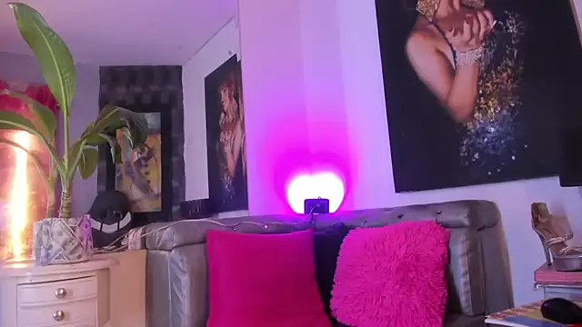 Ciara HotTs online show from May 25, 2026, 11:31 am