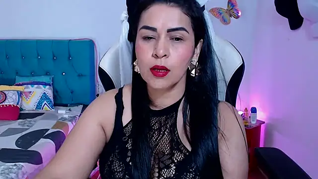 hotsweet-69 online show from March 12, 2026, 5:24 am