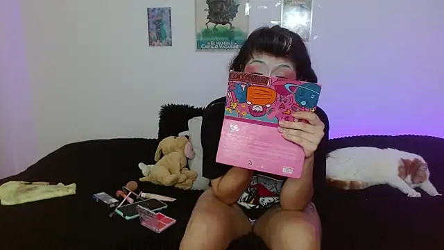 miadavisXXX online show from April 10, 2026, 7:54 pm