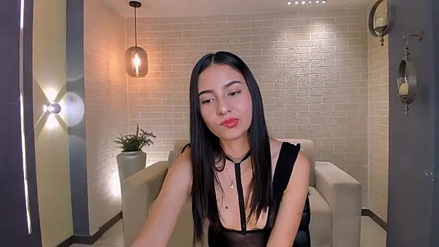 Snapshot of LucieMartin chatting on February 23, 2026, 7:25 pm LucieMartin online show from February 23, 2026, 7:25 pm