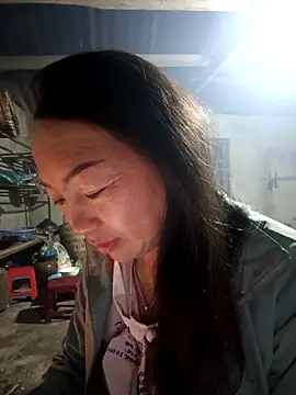 baby 112233 online show from February 3, 2026, 8:25 pm