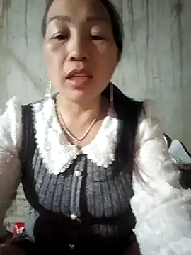 baby 112233 online show from April 13, 2026, 1:26 pm