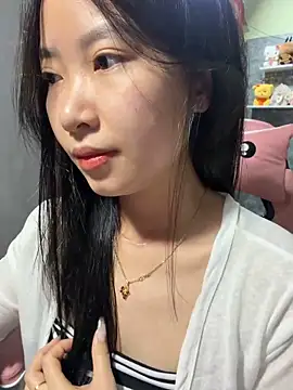 Linne6789 online show from May 16, 2026, 3:44 pm