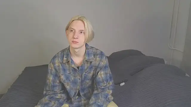 Snapshot of Ron_Vilss chatting on February 1, 2026, 6:33 am Ron Vilss online show from February 1, 2026, 6:33 am