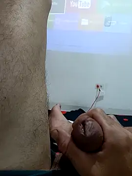 elvergon8721 online show from April 3, 2026, 5:03 am